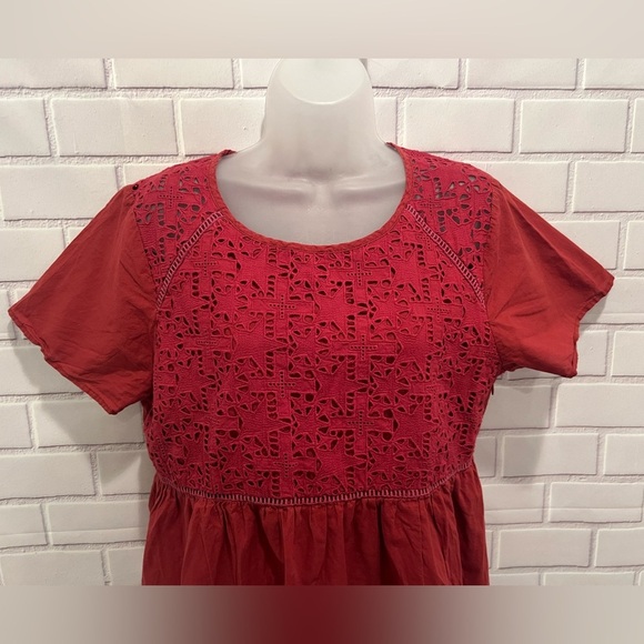 HAYDEN Red Lace Detail short sleeve Women's blouse/size L - Picture 4 of 7